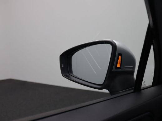 Volkswagen Tiguan 1.4 TSI eHybrid Life 245PK DSG SOH 90%, PDC Voor en Achter, Navi via Apple Carplay/Android Auto, ... ActivLease financial lease