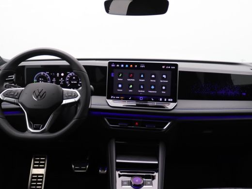 Volkswagen Tiguan 1.5 eHybrid R-Line Edition 272PK DSG Pano-Schuifdak, 20" LM Velgen, Trekhaak, Black Style, Navi v... ActivLease financial lease
