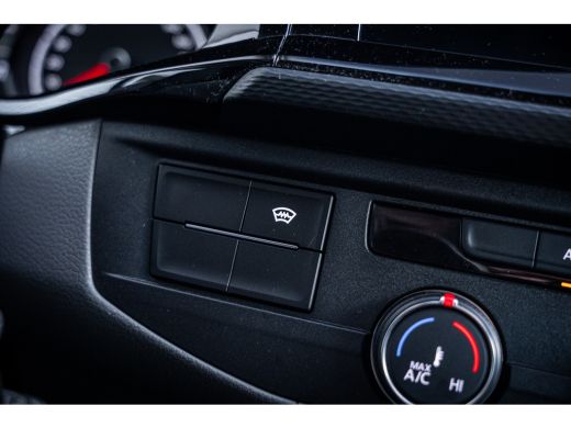 Volkswagen Transporter 2.0 TDI DSG Highline L2H1 Dubbele Cabine ActivLease financial lease