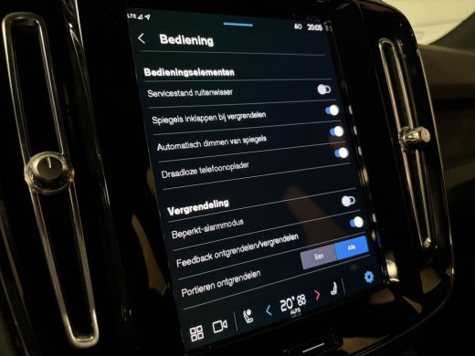 Volvo  XC40 Recharge Plus 70 kWh All Season Banden | Adaptieve Cruise Control | Stoel en Stuurwielverwarming ... ActivLease financial lease