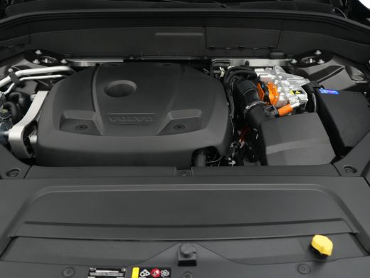 Volvo  XC90 T8 AWD Ultra Bright Executive Edition | Luchtvering | Bowers & Wilkins | 360&deg; | 22" | Head-Up | M... ActivLease financial lease