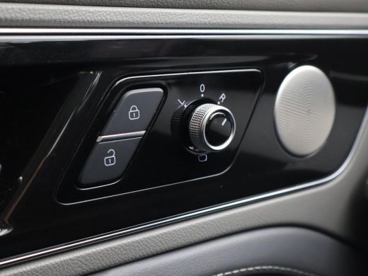 Aiways U5 63kWh *39.460 KM* + 360 CAMERA | ADAPTIVE CRUISE | APPLE CARPLAY | SFEERVERLICHTING ActivLease financial lease