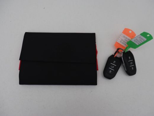 Citroën C5 Aircross 1.6 Plug-in Hybrid 225 | Carplay | Climate control | Camera | Privacy glass | PHEV ActivLease financial lease