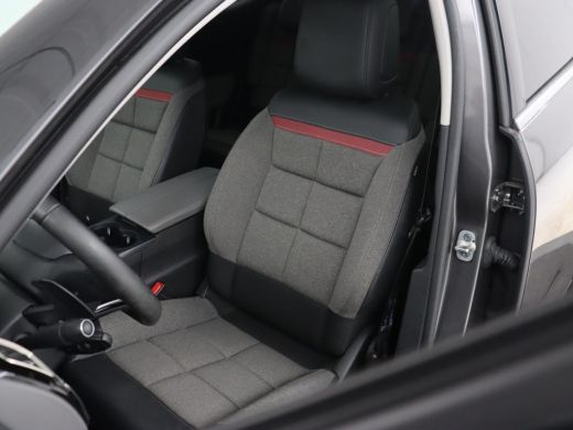 Citroën C5 Aircross 1.6 Plug-in Hybrid 225 | Carplay | Climate control | Camera | Privacy glass | PHEV ActivLease financial lease