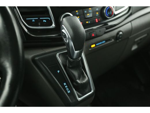 Ford Transit Custom 2.0 TDCI 170PK L2H1 | Euro6 | Aut. | Airco | Cruise | 3-Zits | Trekh. | Camera | Carplay | Stoelv... ActivLease financial lease