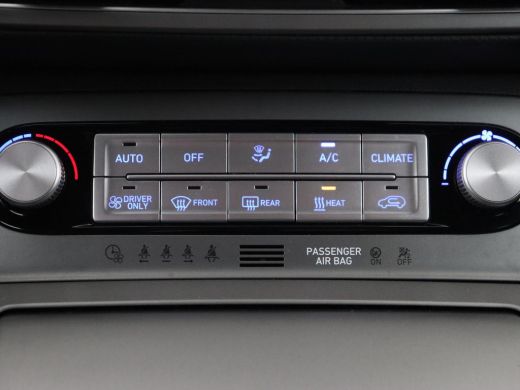 Hyundai Kona EV Business 64 kWh | 3-Fase | Stoelverwarming | Climate control | Adaptive cruise control | Camer... ActivLease financial lease