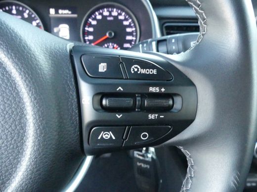 Kia Stonic 1.0 T-GDi 100PK MHEV DynamicLine | CAMERA | DAB | APPLE CARPLAY/ANDROID AUTO | ActivLease financial lease