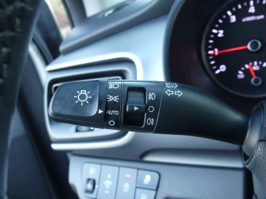 Kia Stonic 1.0 T-GDi 100PK MHEV DynamicLine | CAMERA | DAB | APPLE CARPLAY/ANDROID AUTO | ActivLease financial lease