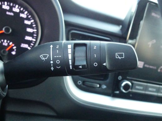 Kia Stonic 1.0 T-GDi 100PK MHEV DynamicLine | CAMERA | DAB | APPLE CARPLAY/ANDROID AUTO | ActivLease financial lease