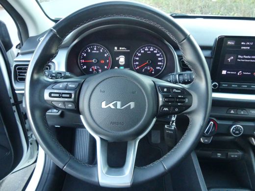 Kia Stonic 1.0 T-GDi 100PK MHEV DynamicLine | CAMERA | DAB | APPLE CARPLAY/ANDROID AUTO | ActivLease financial lease