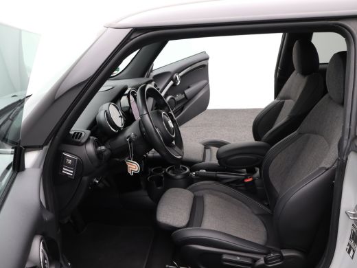 Mini Cooper 1.5 Cooper Business Edition | Airco | Airco (automatisch) | Apple Carplay/Android Auto|telefoonin... ActivLease financial lease