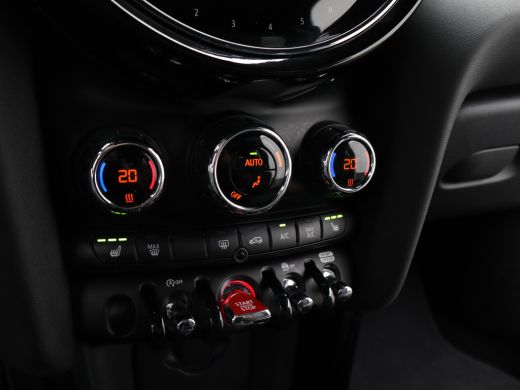 Mini Cooper 1.5 Cooper Business Edition | Airco | Airco (automatisch) | Apple Carplay/Android Auto|telefoonin... ActivLease financial lease