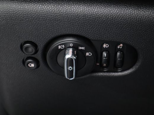 Mini Cooper 1.5 Cooper Business Edition | Airco | Airco (automatisch) | Apple Carplay/Android Auto|telefoonin... ActivLease financial lease