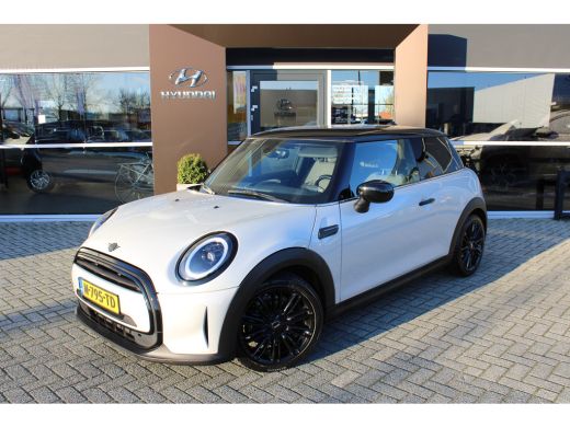 Mini 3-Deurs 3-deurs 1.5 Cooper Business Edition | Zwart dak | Cruise Control | Stoelverwarming | | Afwijkende...