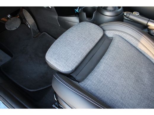 Mini 3-Deurs 3-deurs 1.5 Cooper Business Edition | Zwart dak | Cruise Control | Stoelverwarming | | Afwijkende... ActivLease financial lease