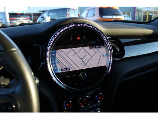 Mini 3-Deurs 3-deurs 1.5 Cooper Business Edition | Zwart dak | Cruise Control | Stoelverwarming | | Afwijkende... ActivLease financial lease