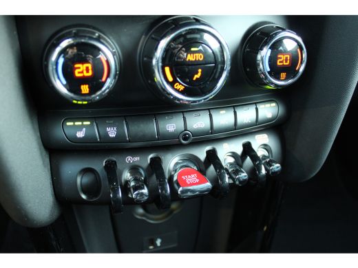 Mini 3-Deurs 3-deurs 1.5 Cooper Business Edition | Zwart dak | Cruise Control | Stoelverwarming | | Afwijkende... ActivLease financial lease