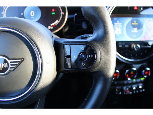 Mini 3-Deurs 3-deurs 1.5 Cooper Business Edition | Zwart dak | Cruise Control | Stoelverwarming | | Afwijkende... ActivLease financial lease