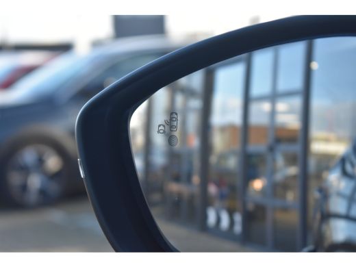 Peugeot 2008 1.2 Hybrid GT 145pk | Drive Assist Pack | Vision Pack | Dodehoek-Detectie | Adaptive Cruise | Cli... ActivLease financial lease