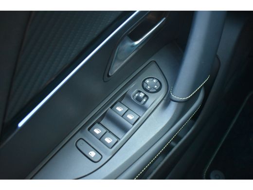 Peugeot 2008 1.2 Hybrid GT 145pk | Drive Assist Pack | Vision Pack | Dodehoek-Detectie | Adaptive Cruise | Cli... ActivLease financial lease