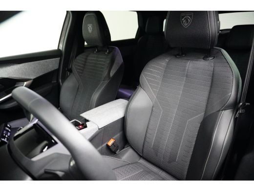 Peugeot 5008 1.2 Hybrid 145 GT | 2 stoelen op derde rij | Achterbank in delen neerklapbaar | Achteruitrijcamera ActivLease financial lease