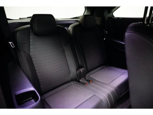 Peugeot 5008 1.2 Hybrid 145 GT | 2 stoelen op derde rij | Achterbank in delen neerklapbaar | Achteruitrijcamera ActivLease financial lease
