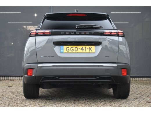 Peugeot e-2008 EV GT 54 kWh 3 Fase 156pk 97%SOH | Drive Assist Plus Pack | Adaptive Cruise | Navigatie 3D | Full... ActivLease financial lease