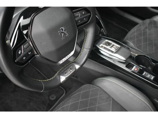 Peugeot e-2008 EV GT Pack 50 kWh 3 Fase 93%SOH | Schuif-/Kanteldak | Adaptive Cruise | Dodehoek-Detectie | Alcan... ActivLease financial lease
