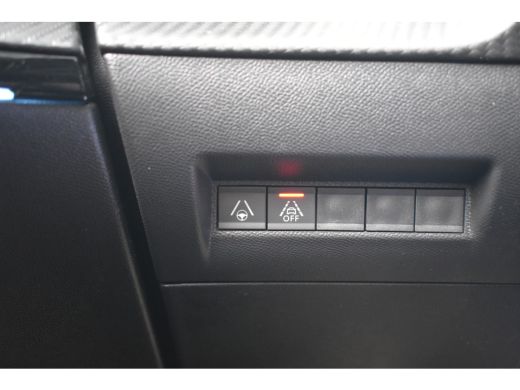 Peugeot e-2008 EV GT Pack 50 kWh 3 Fase 93%SOH | Schuif-/Kanteldak | Adaptive Cruise | Dodehoek-Detectie | Alcan... ActivLease financial lease