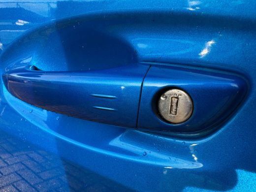 Peugeot e-208 EV GT 350 50 kWh | Achterbank in delen neerklapbaar | Achteruitrijcamera | Airco (automatisch) ActivLease financial lease