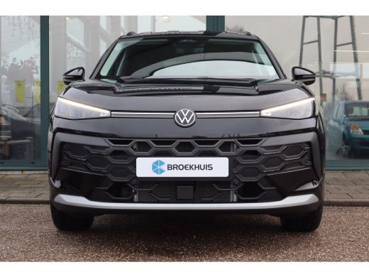 Volkswagen T-Roc Life First Edition | 'App-Connect' draadloze smartphone integratie | Automatische afstandsregelin... ActivLease financial lease
