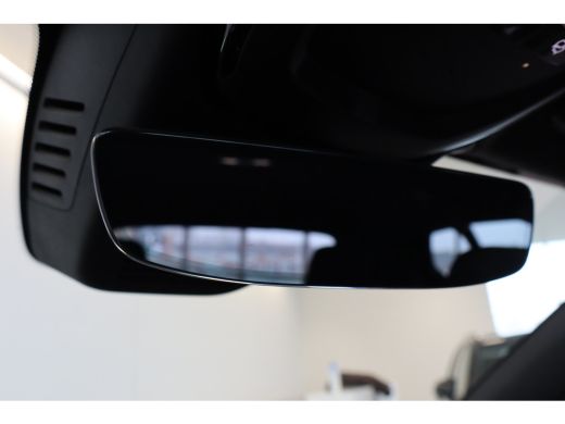 Volvo  EX40 Extended Range 252PK Plus 82 kWh | Visual Park Assist | Extra getint glas achter ActivLease financial lease