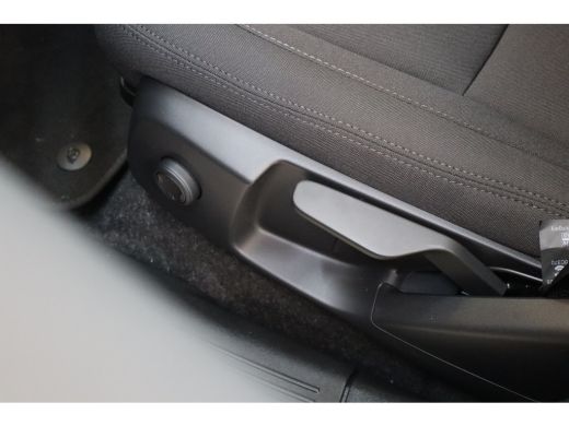 Volvo  EX40 Ext. Range 252PK Plus 82 kWh | Visual Park Assist | Privacy glas | 17% bijtelling ActivLease financial lease