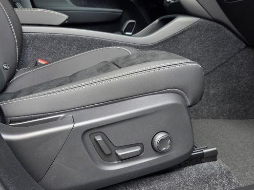 Volvo  EX40 Single Motor Extended Range Ultra Black Edition 82 kWh | Harman/Kardon | 20" Velgen | Panoramadak... ActivLease financial lease