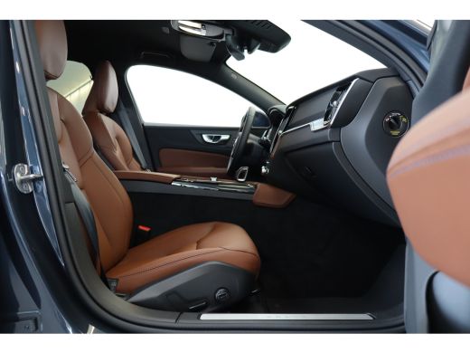 Volvo  V60 T6 350PK AWD Essential | Nappa leder | Driver Assist  | Climate Pack | Park Assist Pack | 19" ActivLease financial lease