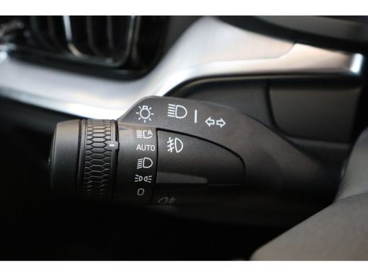 Volvo  V60 T6 350PK AWD Essential | Nappa leder | Driver Assist  | Climate Pack | Park Assist Pack | 19" ActivLease financial lease