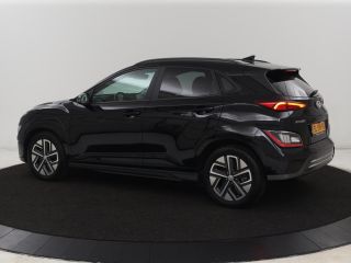 Hyundai Kona EV Business 64 kWh | 3-Fase | Stoelverwarming | Climate control | Adaptive cruise control | Camer...