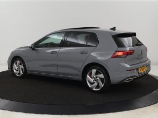 Volkswagen Golf 1.4 eHybrid GTE | Panoramadak | Sfeerverlichting | Carplay | Stoelverwarming | Camera | Adaptive ...