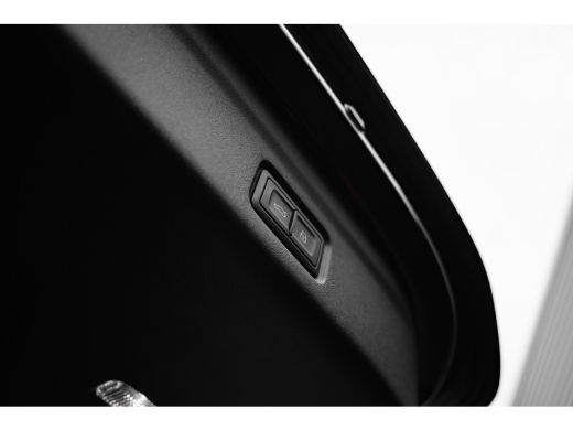 Audi Q6 e-tron S edition | Adaptive air suspension | Adaptive cruise control | Audi sound system ActivLease financial lease