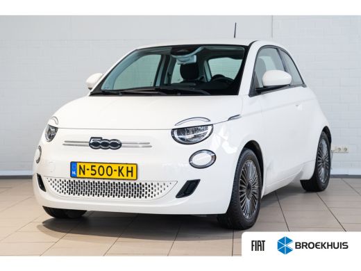 Fiat 500 Passion 42 kWh | Apple Carplay & Android Auto | Climate Controle | Keyless | Lichtmetalen velgen |