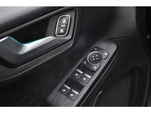 Ford Kuga 1.5 ECOBLUE 120PK AUT. TITANIUM HEAD-UP/NAVI/CAMERA ActivLease financial lease