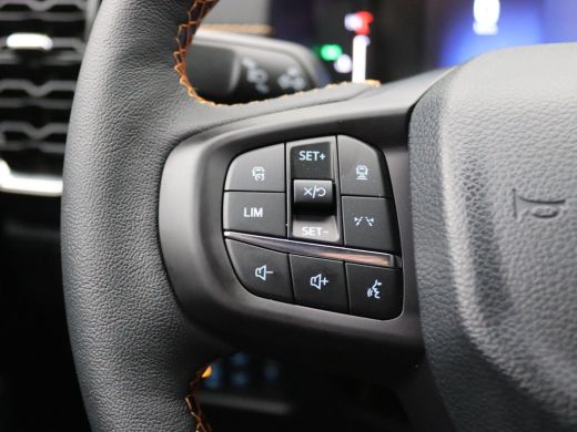 Ford Ranger Wildtrak 2.3 PHEV Double Cab 280PK Aut. Achteruitrijcamera, Side Assist, Elek. Rollertop, Trekhaa... ActivLease financial lease