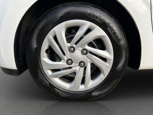 Hyundai i10 1.0 66pk Comfort | Airco | Carplay | Cruise control | Boordcomputer | Bestuurdersstoel in hoogte ... ActivLease financial lease