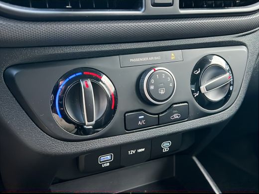 Hyundai i10 1.0 66pk Comfort | Airco | Carplay | Cruise control | Boordcomputer | Bestuurdersstoel in hoogte ... ActivLease financial lease