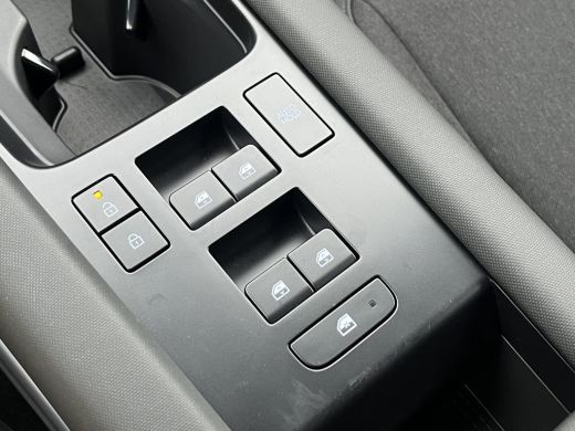 Hyundai IONIQ 6 Business 77.4 kWh 229pk | Premium Audio | Adaptive cruise controle | Dodehoek detectie | Elektris... ActivLease financial lease