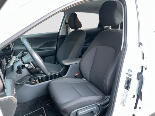 Hyundai Kona 1.6 GDI 141pk HEV Comfort | Camera | Draadloos carplay | Climate control | Adaptive cruise contro... ActivLease financial lease