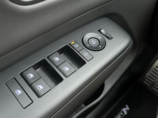 Hyundai Kona N-Line 65.4 kWh 217pk | Premium audio | 360 camera | Bestuurdersstoel met geheugen | Adaptive cru... ActivLease financial lease