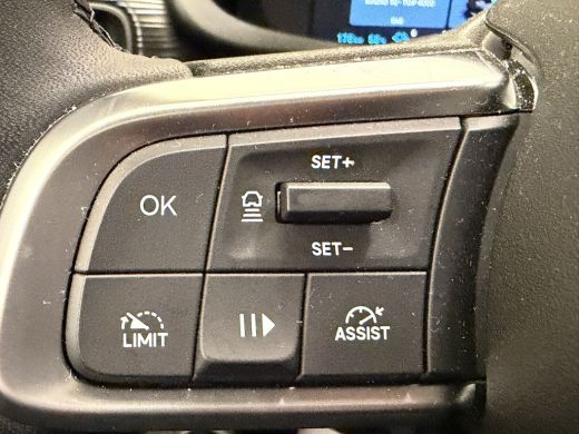 Jeep Avenger Longitude 54 kWh Camera | Adaptieve Cruise | Parkeersensoren Achter | Carplay | Digitaal Dashboar... ActivLease financial lease