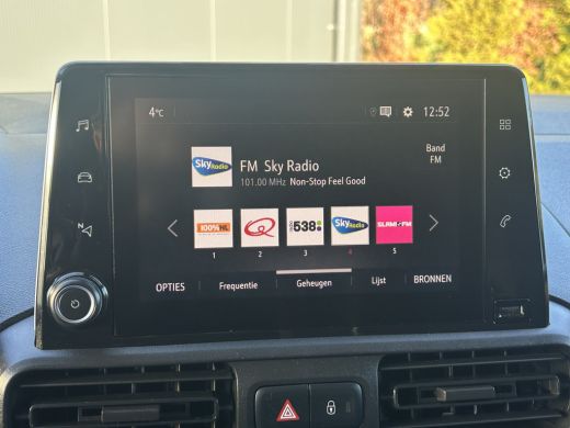 Opel Combo 1.5D 131 PK / L2H1 / 1e EIG. / AUTOMAAT / INRICHTING / 94.766 KM !! / AIRCO / CRUISE / NAVI / APP... ActivLease financial lease