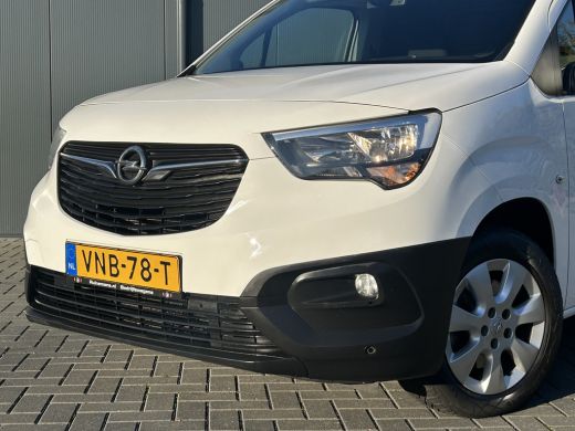 Opel Combo 1.5D 131 PK / L2H1 / 1e EIG. / AUTOMAAT / INRICHTING / 94.766 KM !! / AIRCO / CRUISE / NAVI / APP... ActivLease financial lease